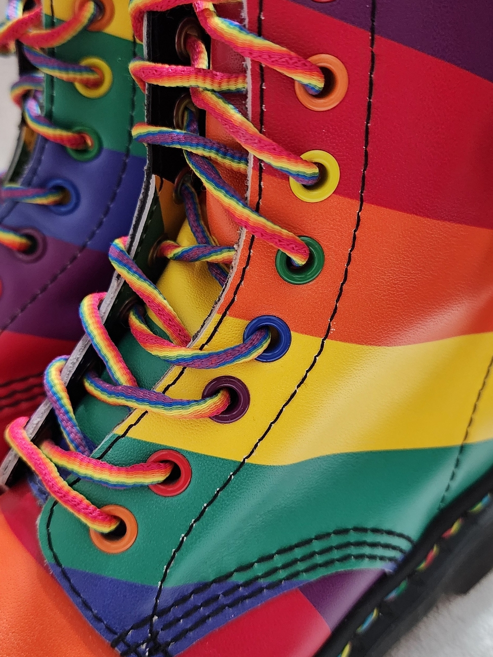 DR. MARTENS Rainbow Striped Women's Lace-Up Boots - Multi USW6 USM5 UK4 EU37 - Picture 4 of 14